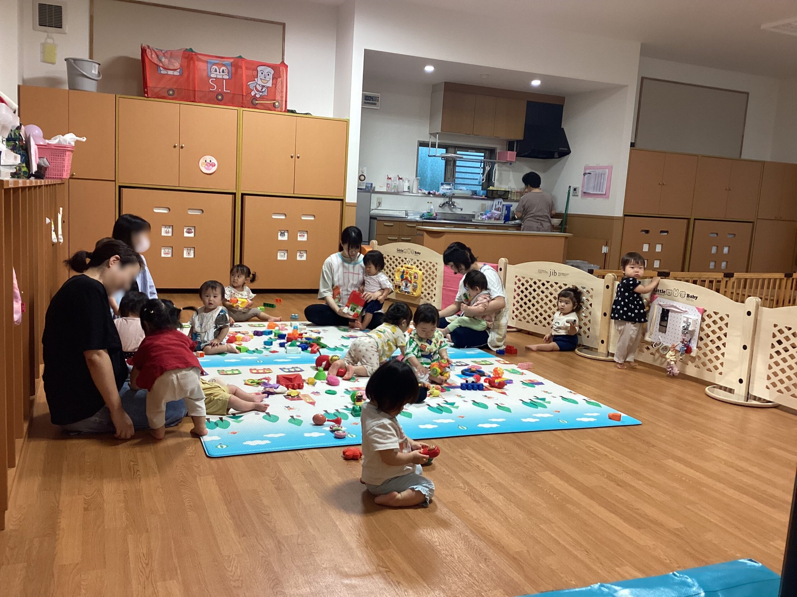 2025年7月の親子ペンギン